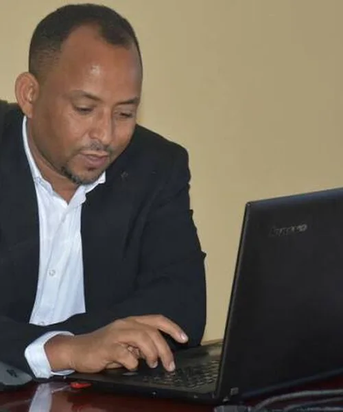 Portrait of Dr. Chanyalew Seyoum